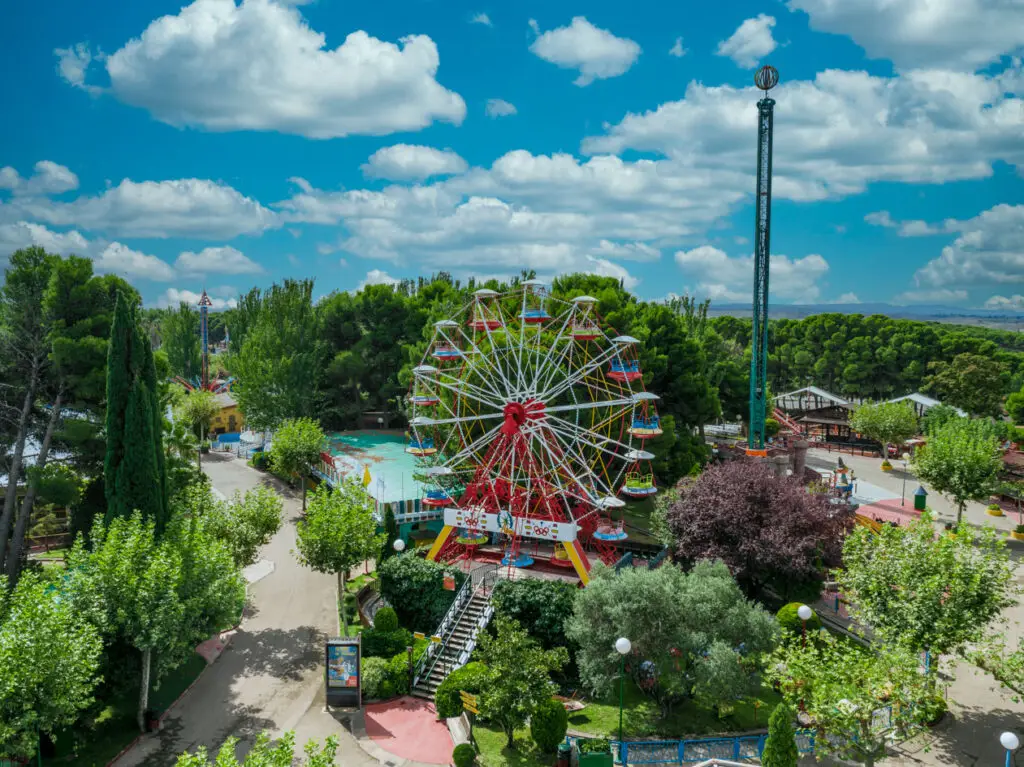 Parque de Atracciones de Zaragoza, vistas de Nori y la caída libre.