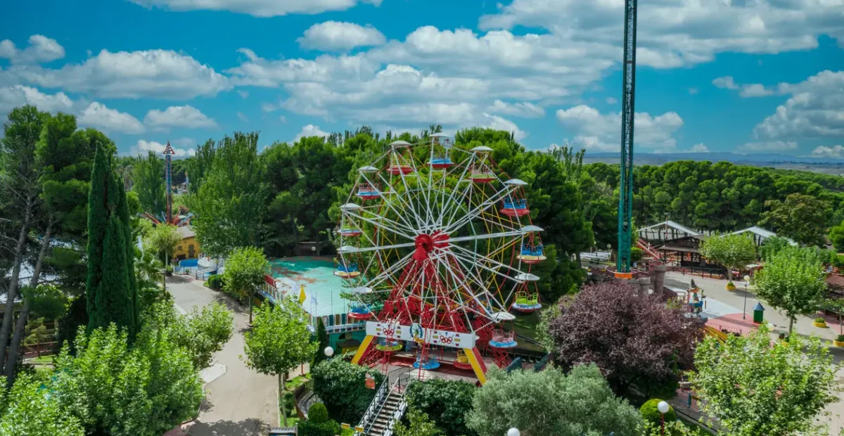Parque de Atracciones de Zaragoza, vistas de Nori y la caída libre.